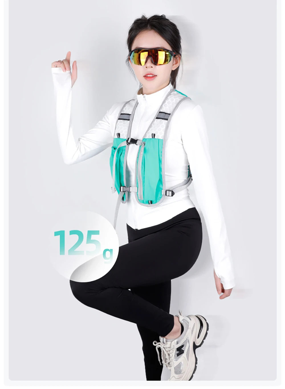 Lekka kamizelka biegowa z bidonem i odblaskami